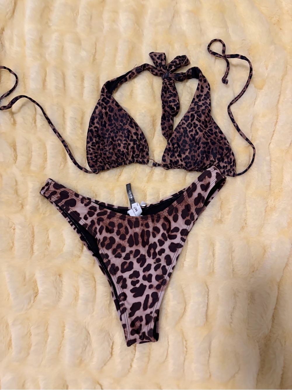 Refuge bikini